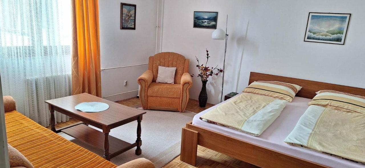 Apartman Una Travnik Eksteriør bilde